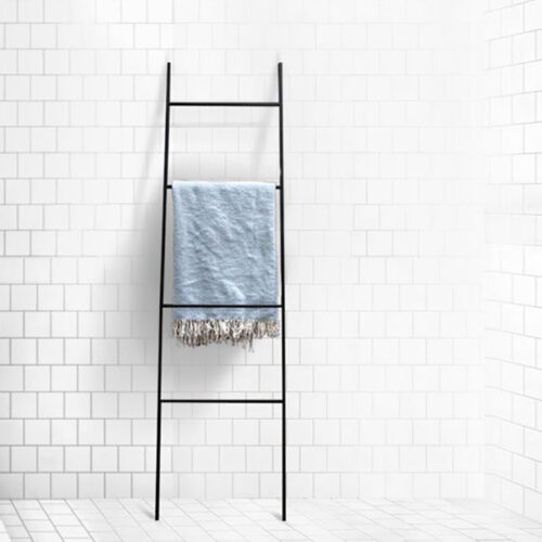 Вешалка лестница для полотенец и одежды - фото
