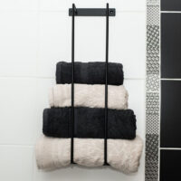 Фото настенной вешалки для полотенец в ванную