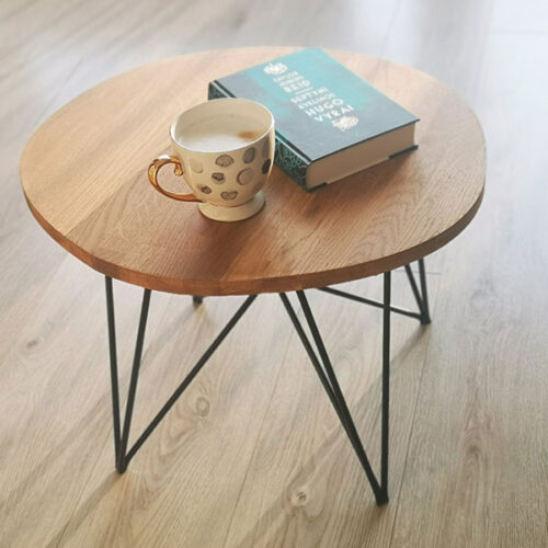 Круглый кофейный столик из дуба