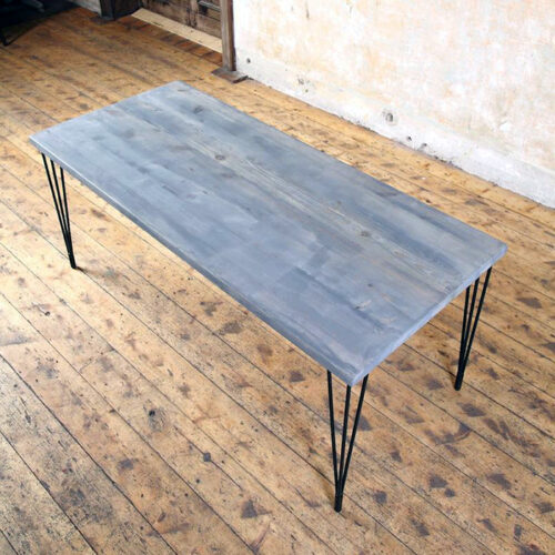 Обеденный стол в стиле лофт из дерева - фото